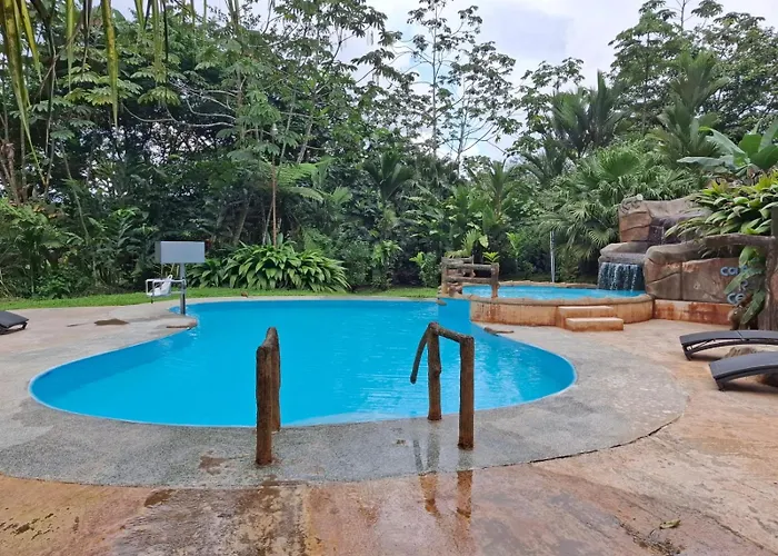 Hotel Catarata Rio Celeste
