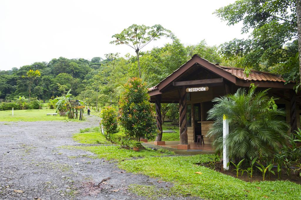 Hotel Catarata Río Celeste 3*