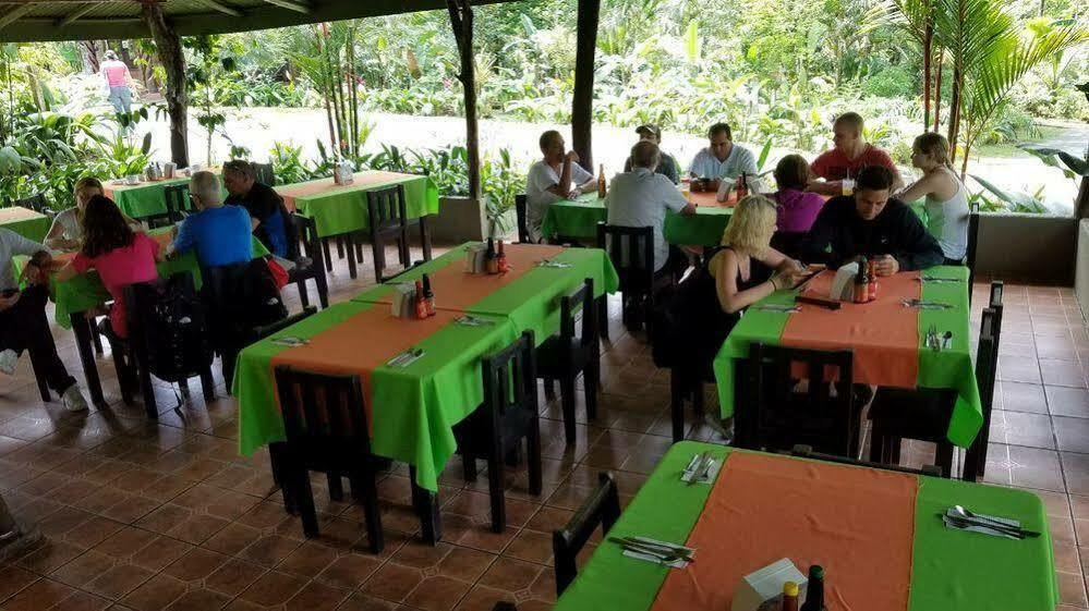 Catarata Rio Celeste Hotel Bujagua